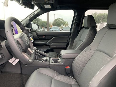 New 2026 Toyota 4Runner TRD Off-Road Premium AWD/4WD image 10