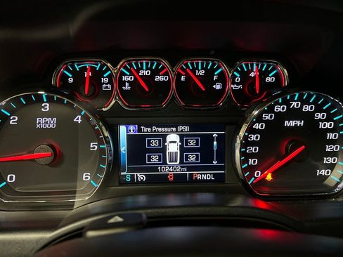 Used 2019 Chevrolet Silverado 1500 LT AWD/4WD image 2