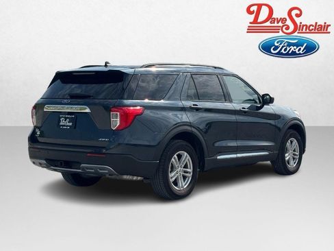 Used 2024 Ford Explorer XLT w/ Equipment Group 202A AWD/4WD image 7