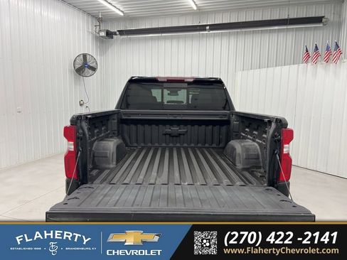 Used 2023 Chevrolet Silverado 1500 LT Trail Boss w/ Convenience Package II image 22