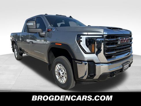 New 2025 GMC Sierra 2500 SLE w/ SLE Value Package; image 10