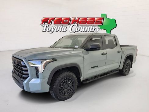 Used 2026 Toyota Tundra SR5 AWD/4WD image 1