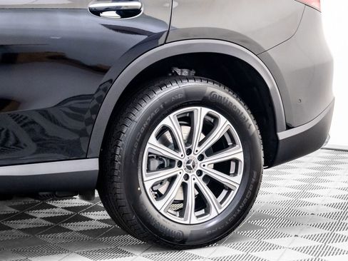 New 2025 Mercedes-Benz GLC 300 4MATIC image 33