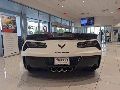 Used 2015 Chevrolet Corvette Z06 w/ 3LZ Preferred Equipment Group image 8
