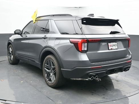 Used 2025 Ford Explorer ST w/ Sun And Sound Package image 9