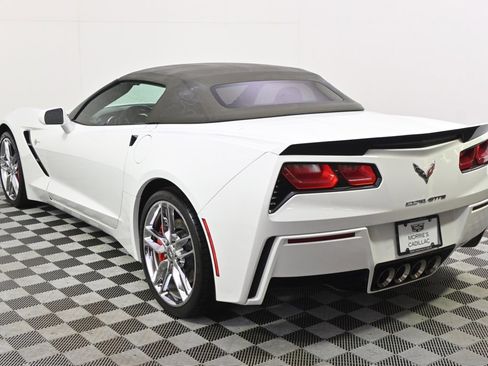 Used 2014 Chevrolet Corvette Z51 w/ 3LT Preferred Equipment Group image 3