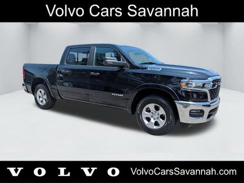 Used 2025 RAM 1500 Big Horn AWD/4WD image 1