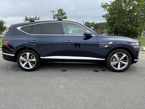 Used 2022 Genesis GV80 3.5T Advanced + AWD/4WD image 11