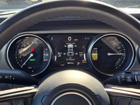 Used 2023 Jeep Wrangler Unlimited image 26