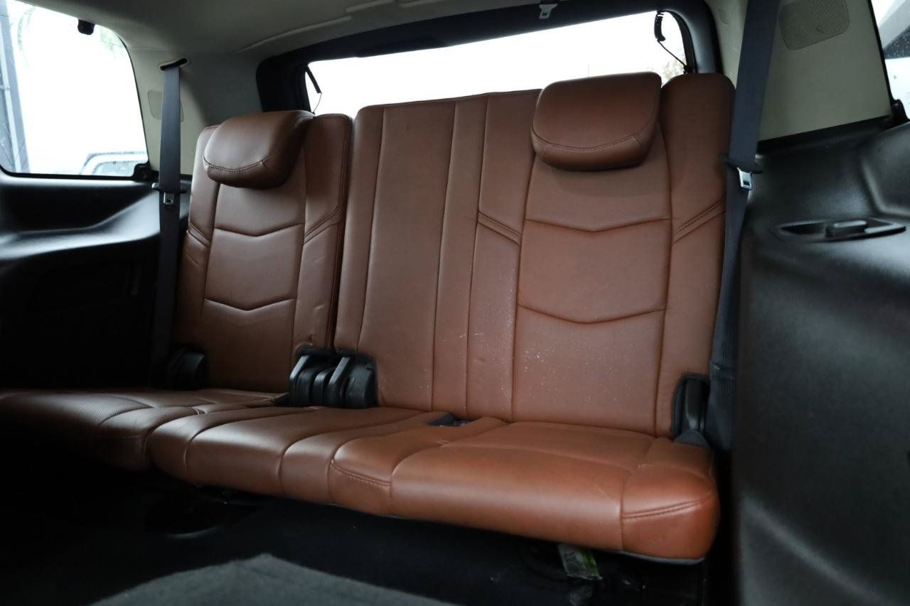 Used 2016 Cadillac Escalade Premium AWD/4WD image 19