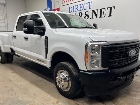 Used 2023 Ford F350 XL AWD/4WD image 2