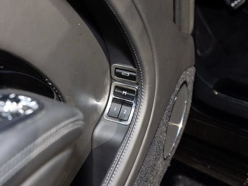 Used 2020 Bentley Mulsanne RWD image 24