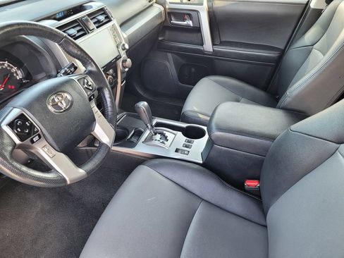 Used 2023 Toyota 4Runner SR5 Premium w/ Moonroof Package RWD image 9