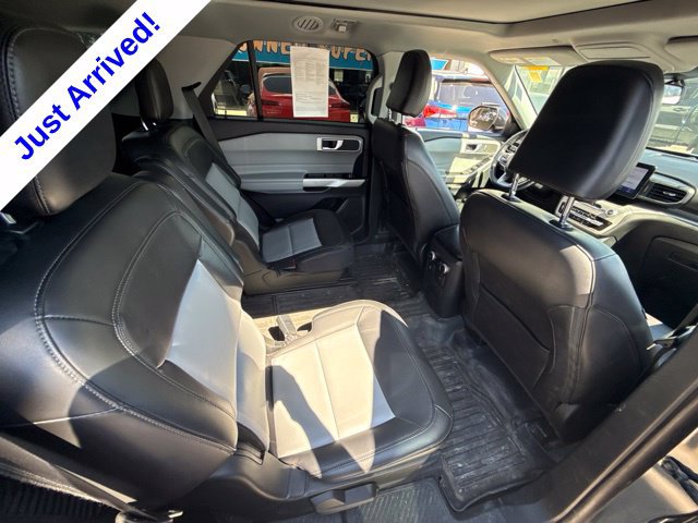 Used 2022 Ford Explorer XLT w/ Equipment Group 202A RWD image 30