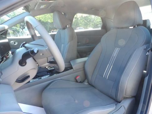 Certified 2023 Hyundai Elantra SEL w/ Convenience Package FWD image 14