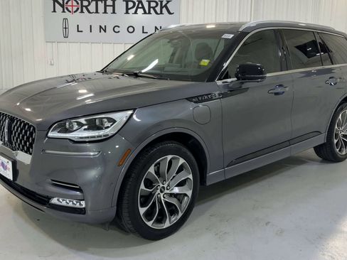 Used 2022 Lincoln Aviator Grand Touring w/ Equipment Group 301A image 5