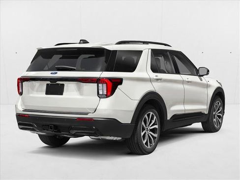 New 2026 Ford Explorer ST-Line image 2
