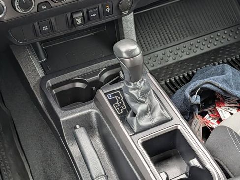 Certified 2023 Toyota Tacoma TRD Off-Road AWD/4WD image 14