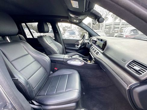 Used 2023 Mercedes-Benz GLS 450 4MATIC image 32