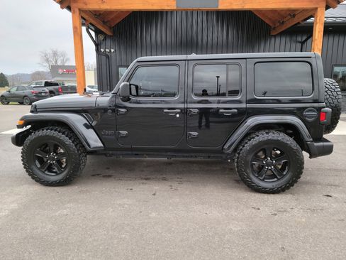 Used 2021 Jeep Wrangler Unlimited Sahara image 23