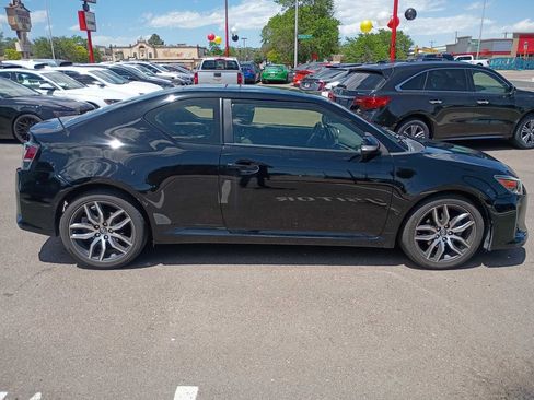 Used 2015 Scion tC FWD image 8