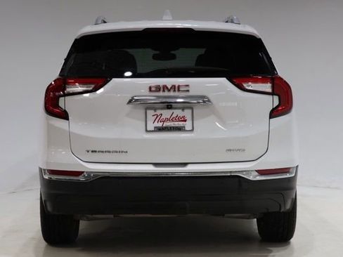 Used 2023 GMC Terrain SLT w/ Tech Package AWD/4WD image 7