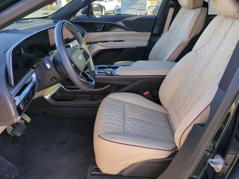 Certified 2024 Cadillac Lyriq Sport w/ Nappa Leather Package image 19