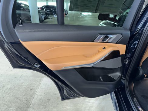 Certified 2025 BMW X5 xDrive40i w/ M Sport Package image 16