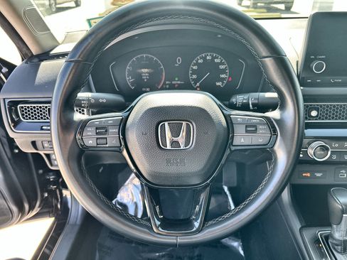 Certified 2022 Honda Civic EX image 11