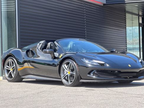 Used 2024 Ferrari 296 GTS RWD image 10