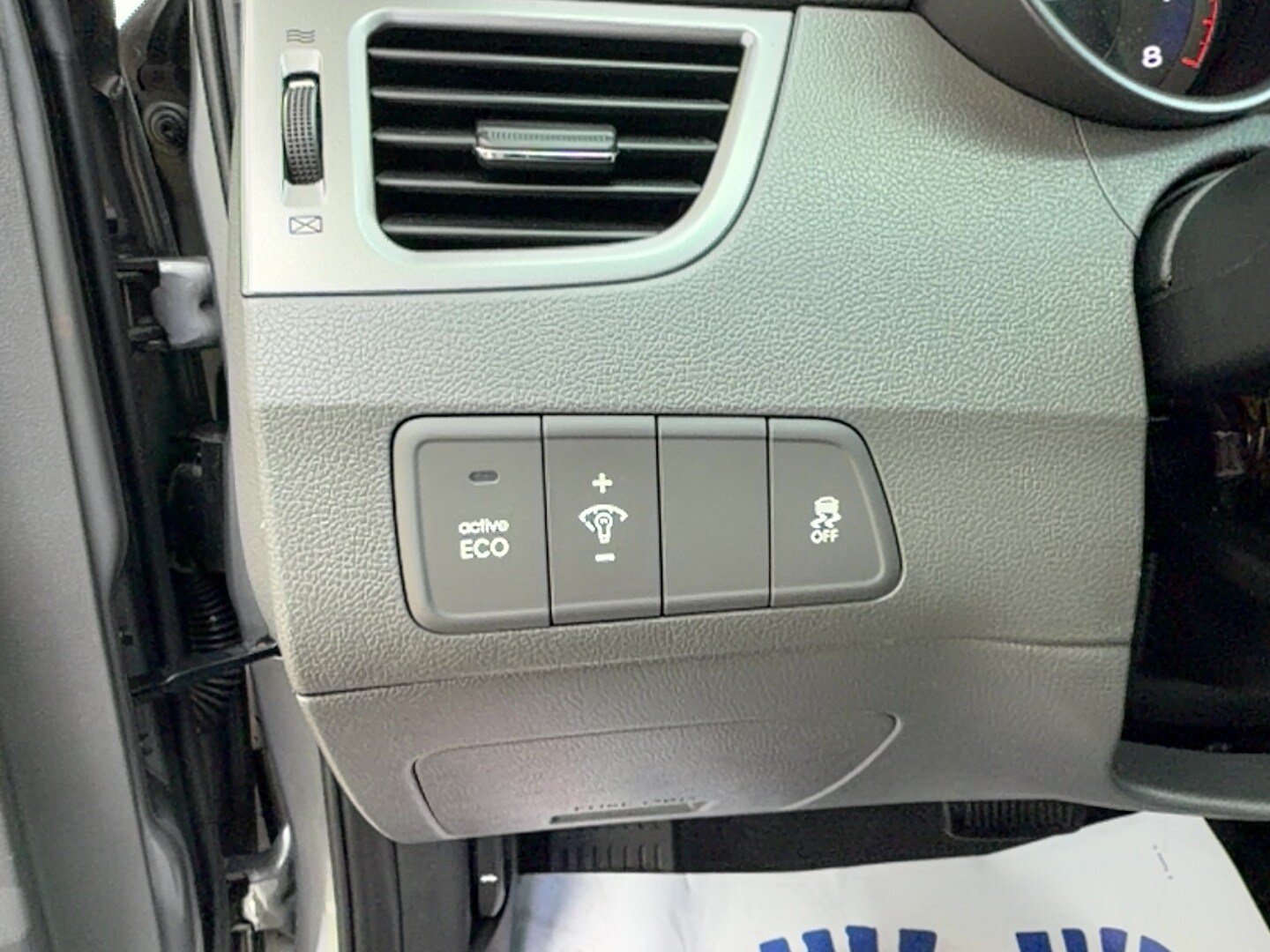 Used 2013 Hyundai Elantra GLS w/ Preferred Pkg FWD image 12