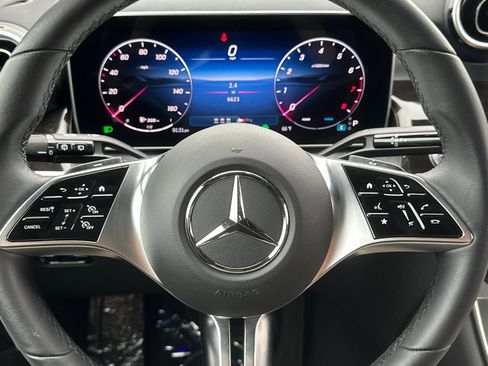 Certified 2025 Mercedes-Benz GLC 300 4MATIC image 23