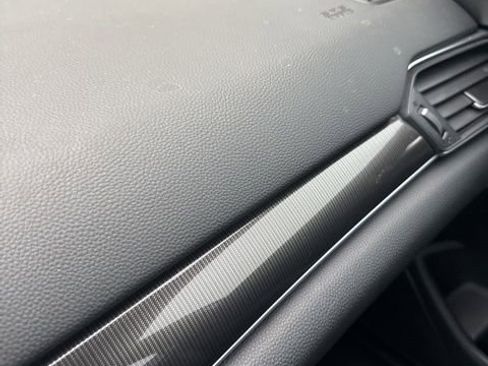 Used 2018 Honda Accord Sport image 33