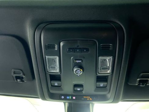 Used 2021 Chevrolet Tahoe Z71 image 9