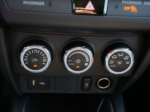 Used 2018 Mitsubishi Outlander Sport ES AWD/4WD image 22