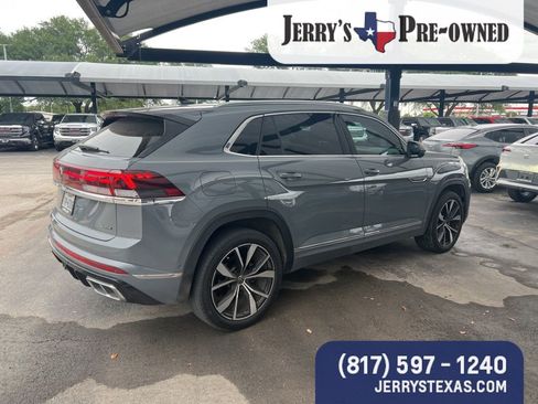 Used 2024 Volkswagen Atlas Cross Sport SEL Premium R-Line AWD/4WD image 4