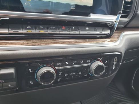 Used 2025 Chevrolet Silverado 1500 LT image 20