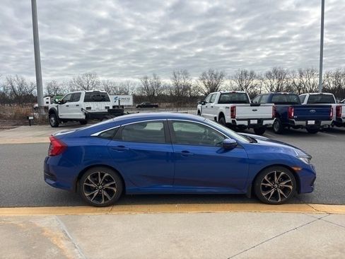 Used 2020 Honda Civic Sport image 6