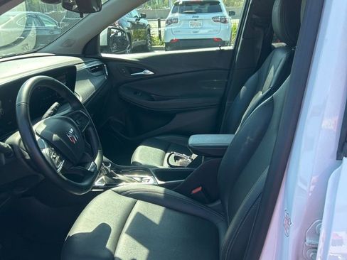 Used 2024 Buick Encore GX Sport Touring image 11