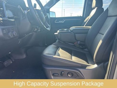 Used 2025 Chevrolet Silverado 1500 LT w/ Leather Package image 10