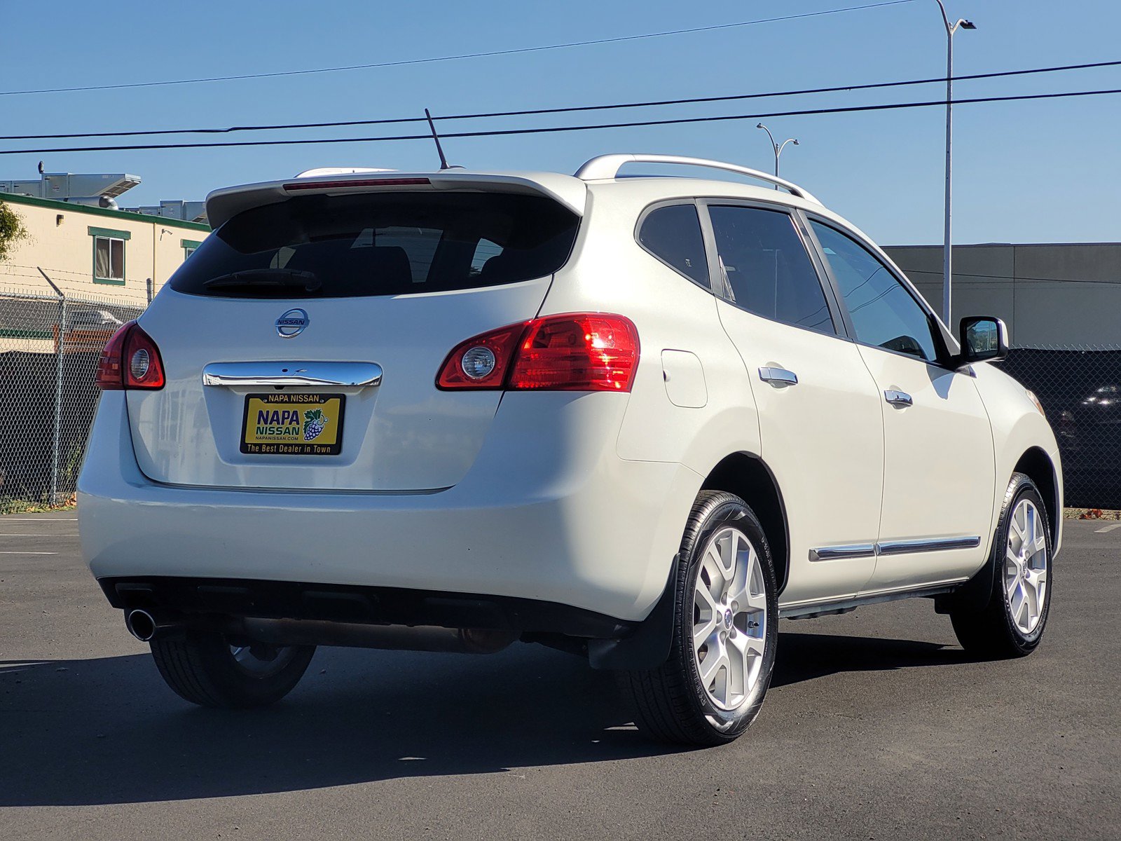 Used 2012 Nissan Rogue SL AWD/4WD image 4