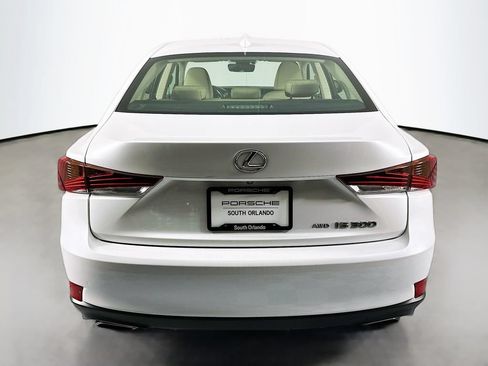 Used 2019 Lexus IS 300 AWD image 10