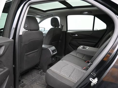 Used 2019 Chevrolet Equinox LT w/ Sun & Navigation Package AWD/4WD image 25