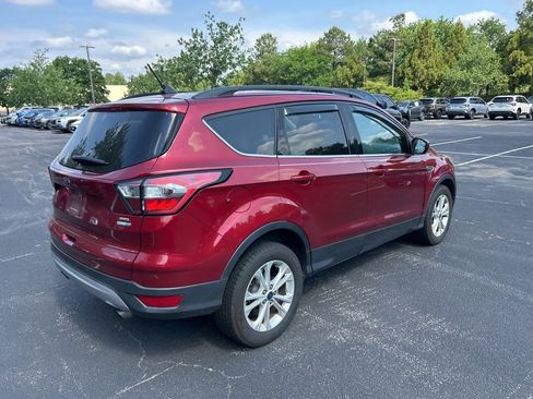 Used 2018 Ford Escape SEL AWD/4WD image 3