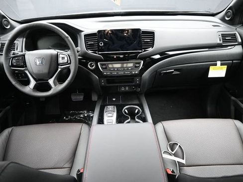 New 2026 Honda Ridgeline Black Edition image 9