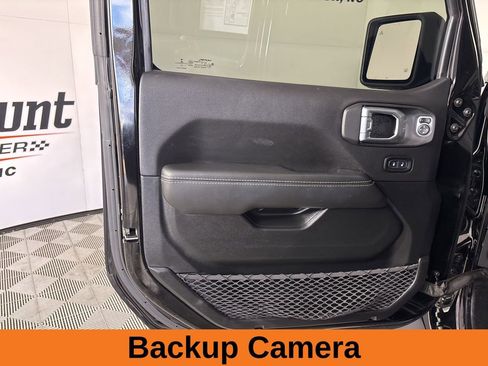 Used 2021 Jeep Gladiator Overland w/ Popular Equipment Package image 9