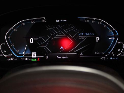 Certified 2023 BMW 530e w/ M Sport Package image 18