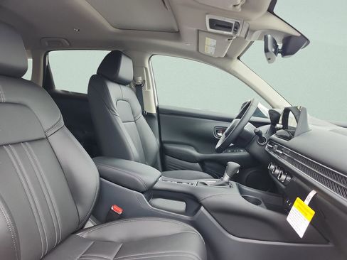 New 2026 Honda HR-V EX-L image 18