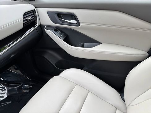 Certified 2023 Nissan Rogue SL w/ SL Premium Package image 31