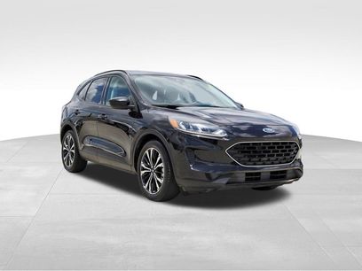 Used 2021 Ford Escape SE w/ SE Sport Appearance Package